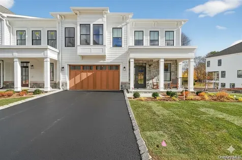 1822 Soundview Court Yorktown Heights NY 10598