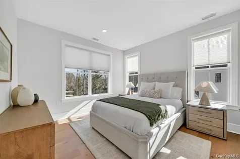 1822 Soundview Court Yorktown Heights NY 10598