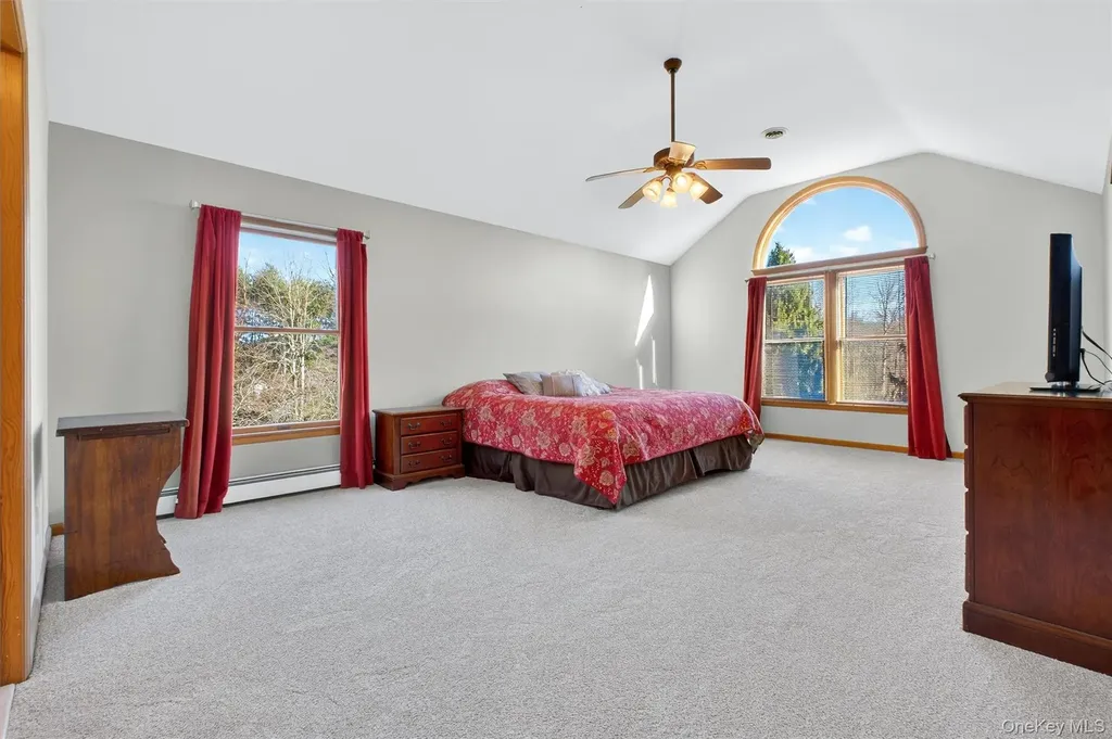 29 Deer Brook Drive New Windsor NY 12553