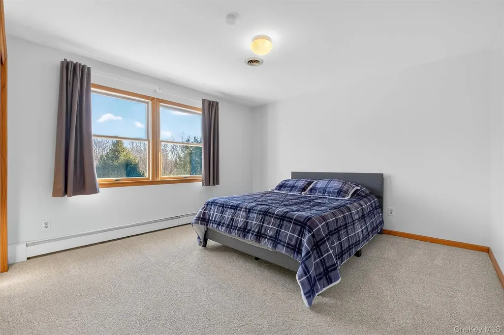 29 Deer Brook Drive New Windsor NY 12553