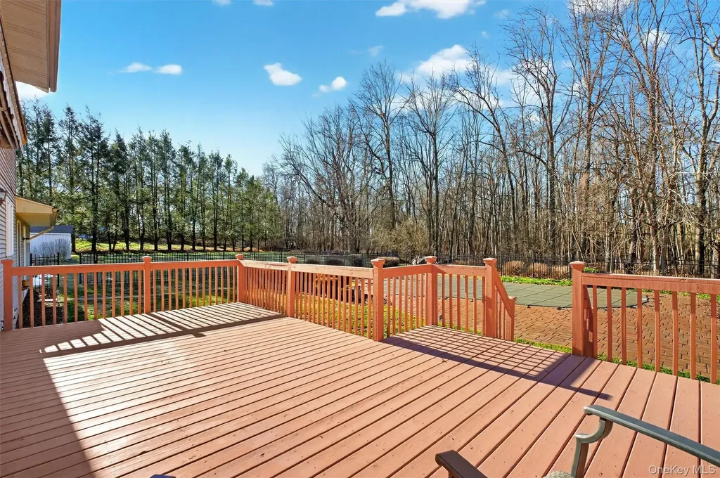 29 Deer Brook Drive New Windsor NY 12553