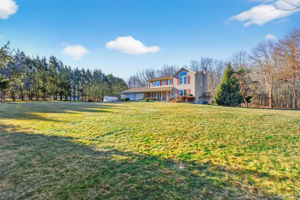 29 Deer Brook Drive New Windsor NY 12553