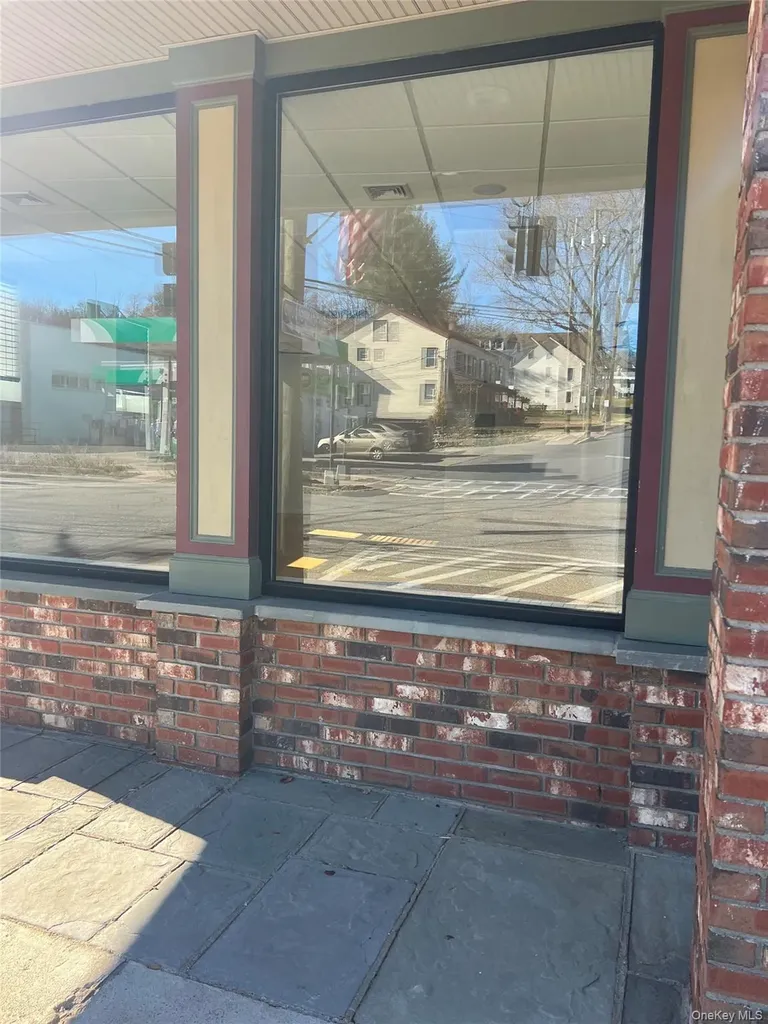 2 N Main Street Florida NY 10921