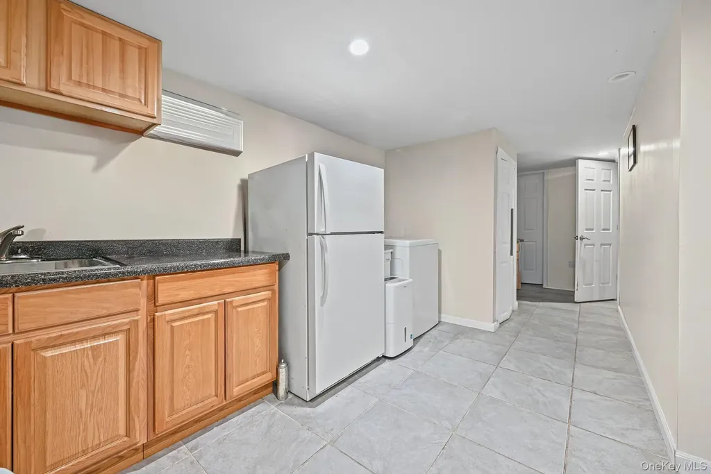 23938 147th Drive Rosedale NY 11422