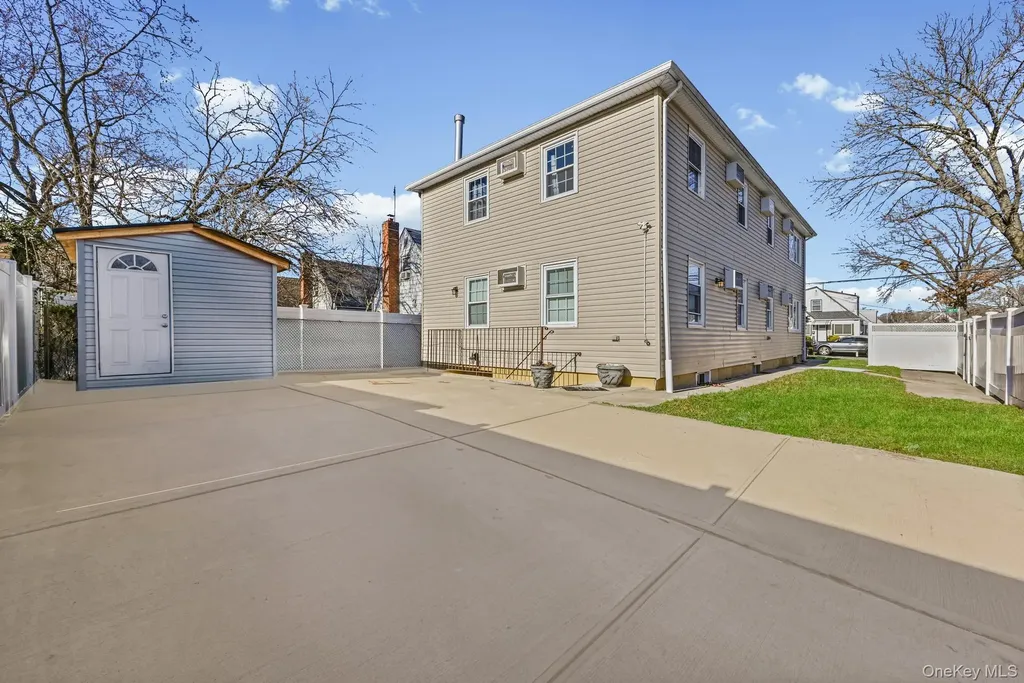 23938 147th Drive Rosedale NY 11422