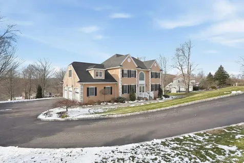 79 Majestic Ridge Carmel NY 10512