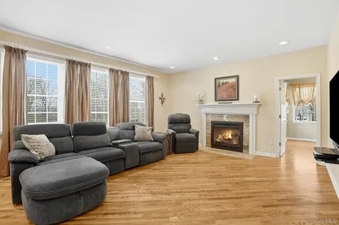 79 Majestic Ridge Carmel NY 10512