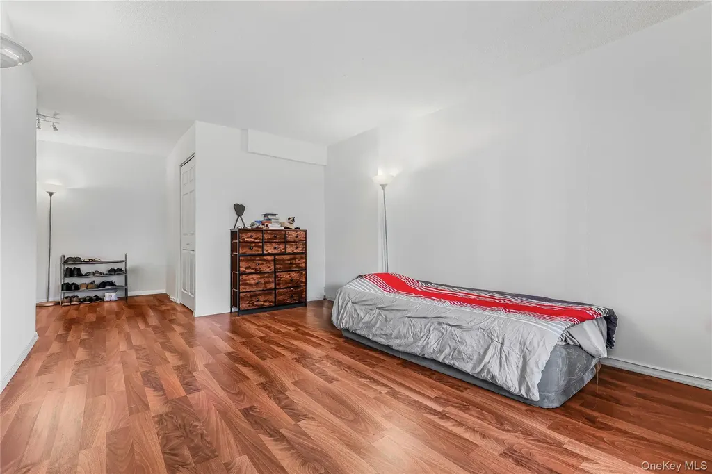 118-17 Union Forest Hills NY 11375