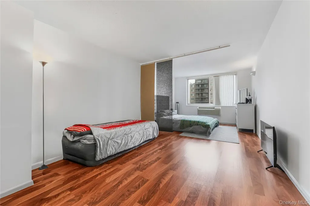 118-17 Union Forest Hills NY 11375