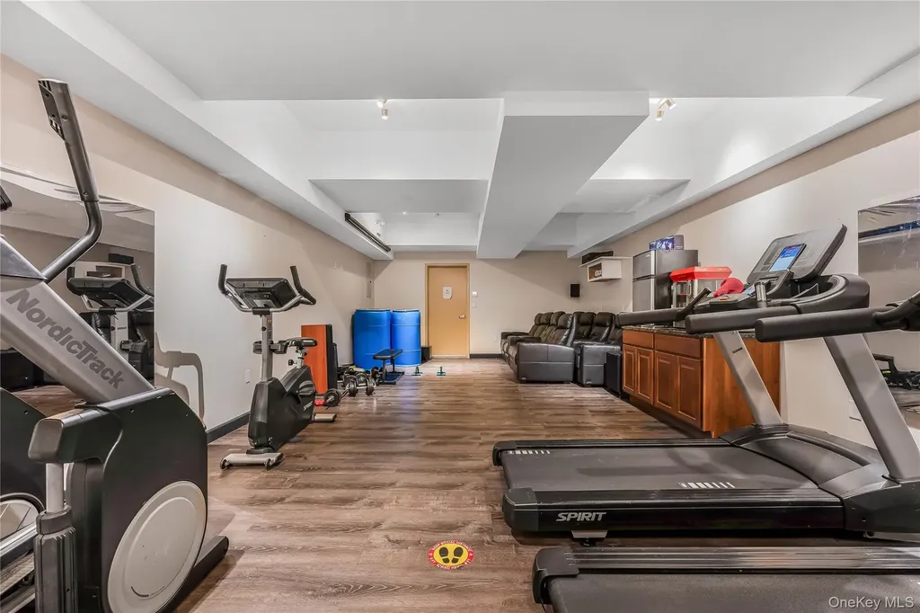 118-17 Union Forest Hills NY 11375