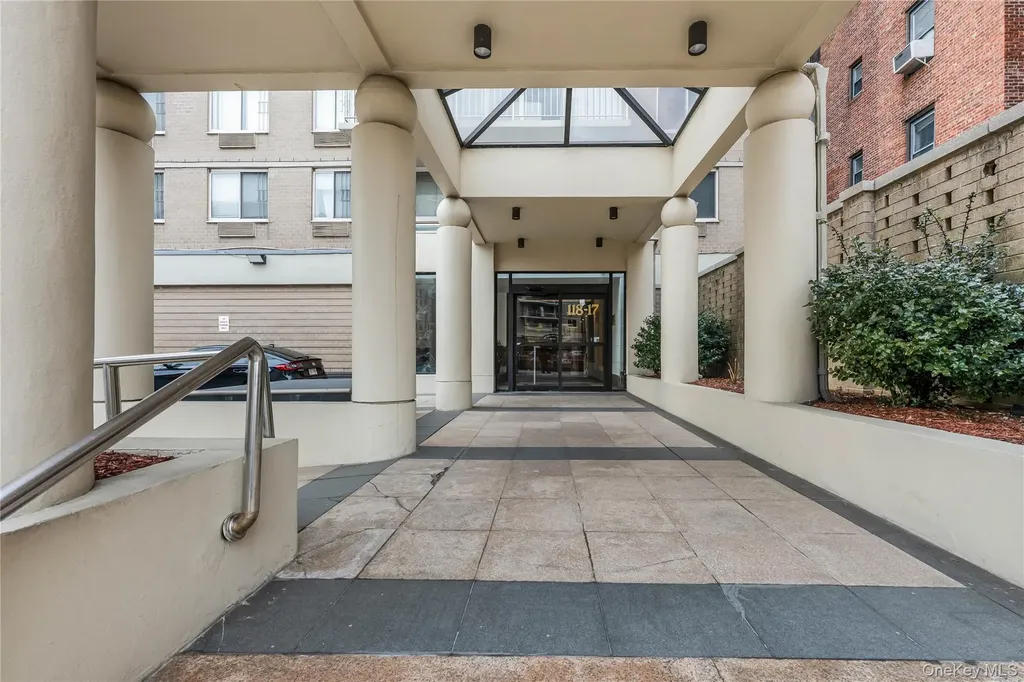 118-17 Union Forest Hills NY 11375