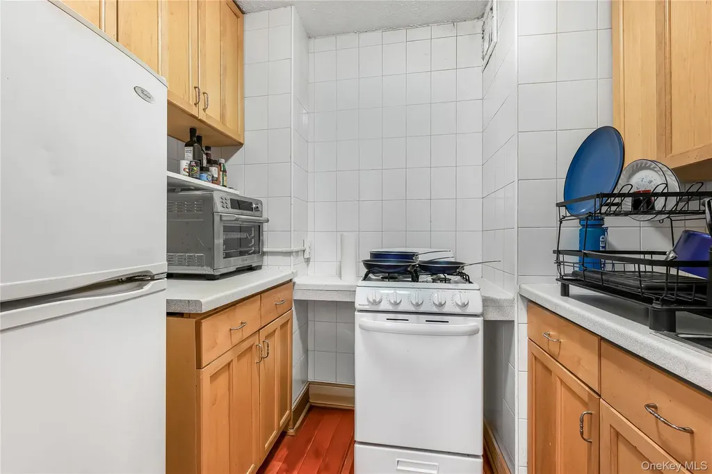 118-17 Union Forest Hills NY 11375