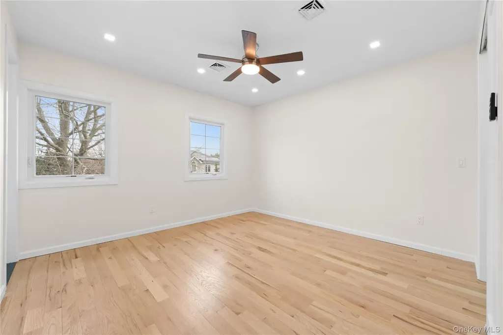 383 Franklin Avenue Hewlett NY 11557