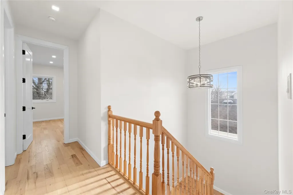 383 Franklin Avenue Hewlett NY 11557