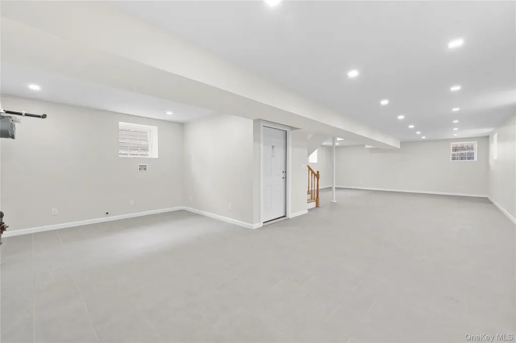 383 Franklin Avenue Hewlett NY 11557