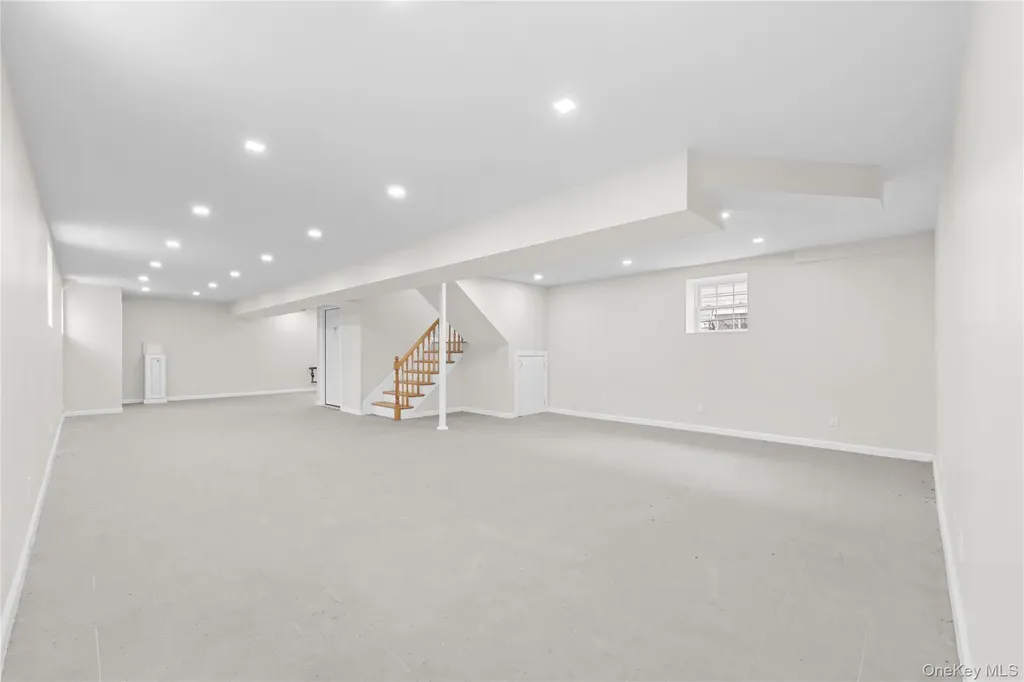 383 Franklin Avenue Hewlett NY 11557