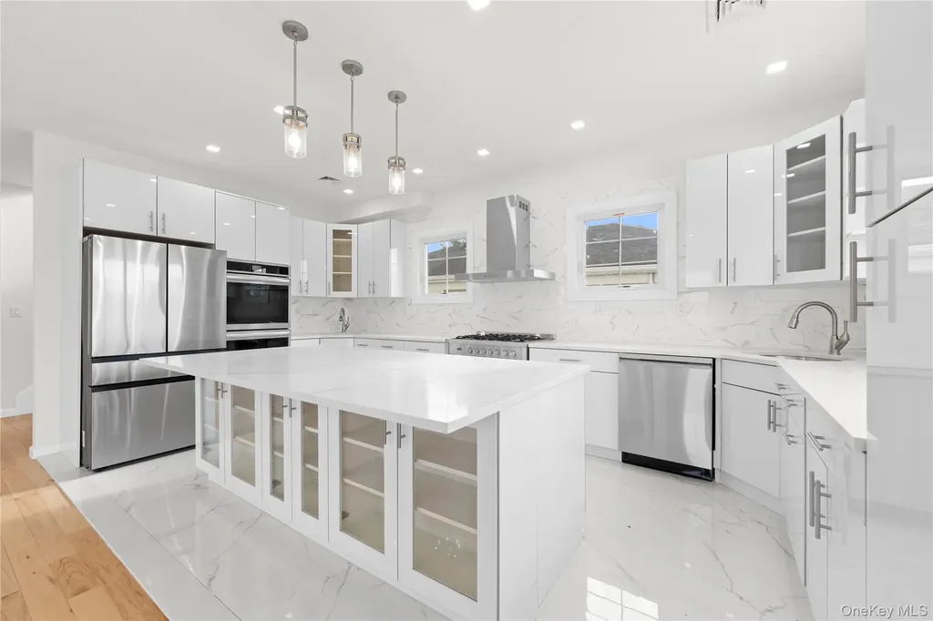 383 Franklin Avenue Hewlett NY 11557