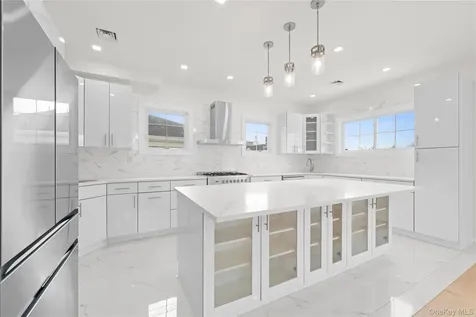 383 Franklin Avenue Hewlett NY 11557