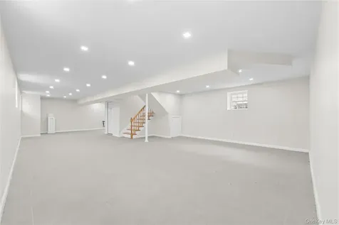 383 Franklin Avenue Hewlett NY 11557
