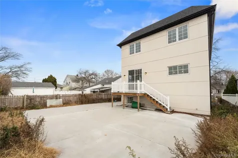 383 Franklin Avenue Hewlett NY 11557