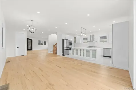 383 Franklin Avenue Hewlett NY 11557