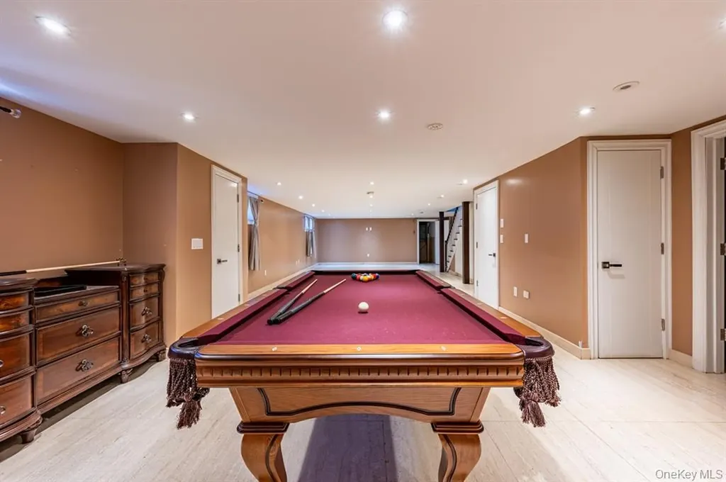 1903 Tomlinson Avenue Bronx NY 10461
