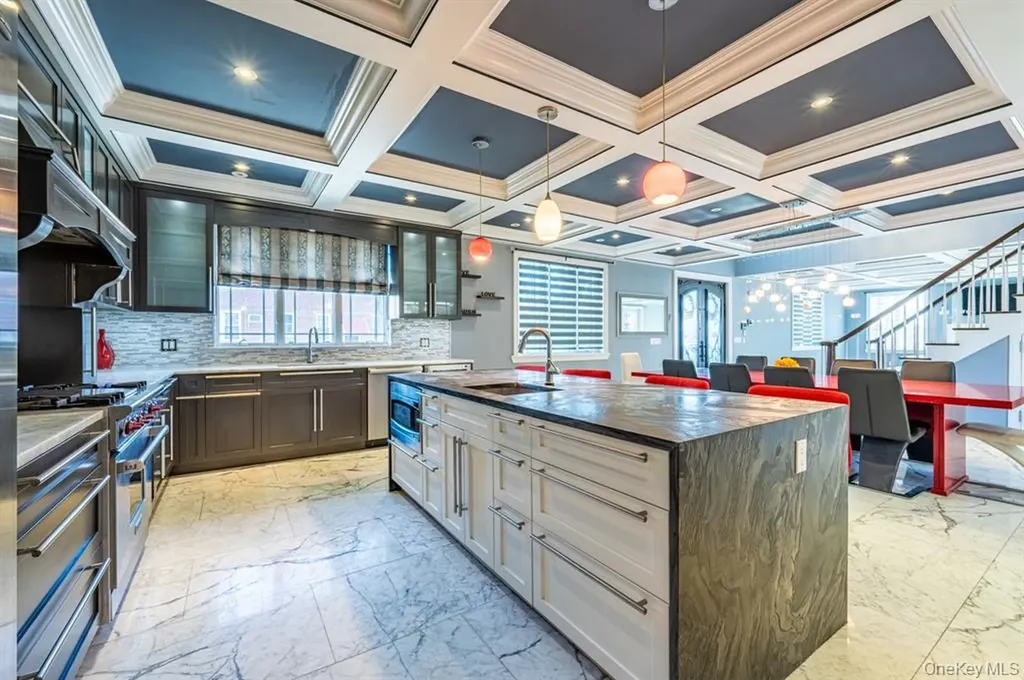 1903 Tomlinson Avenue Bronx NY 10461