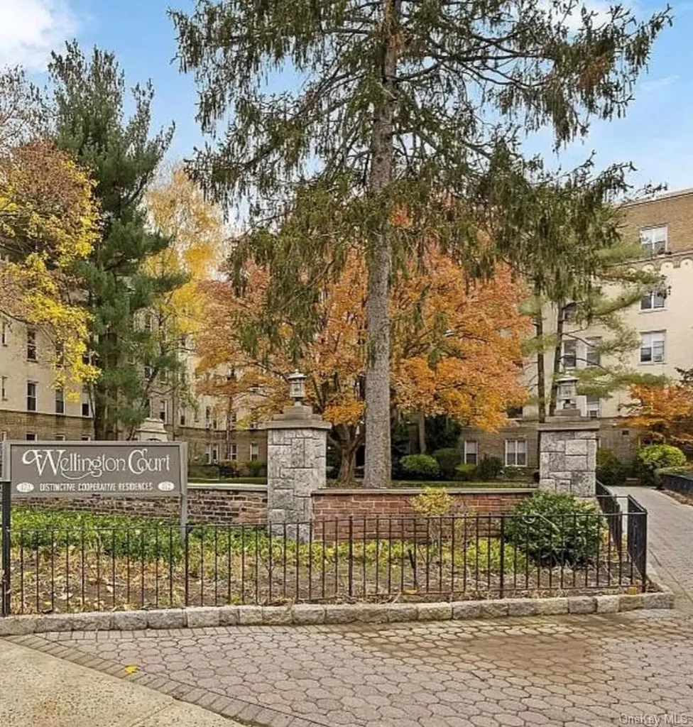 472 Gramatan Avenue Mount Vernon NY 10552