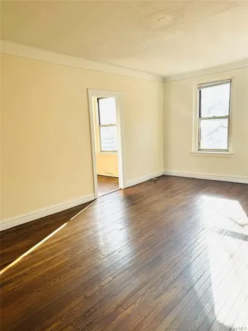 472 Gramatan Avenue Mount Vernon NY 10552