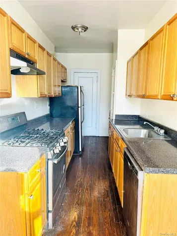 472 Gramatan Avenue Mount Vernon NY 10552