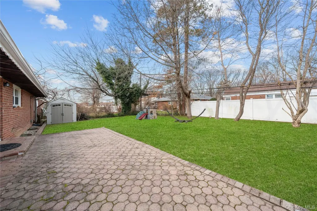 831 Dean Drive Baldwin NY 11510