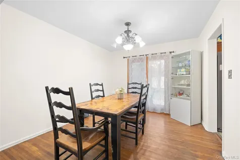 831 Dean Drive Baldwin NY 11510