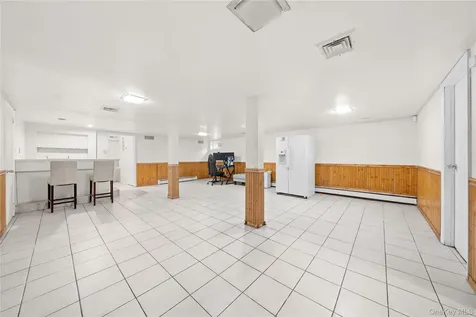 831 Dean Drive Baldwin NY 11510