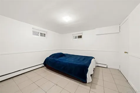 831 Dean Drive Baldwin NY 11510