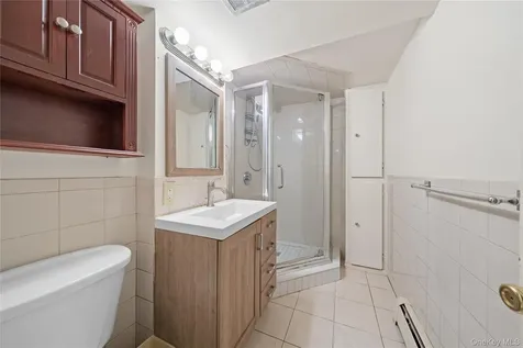 831 Dean Drive Baldwin NY 11510