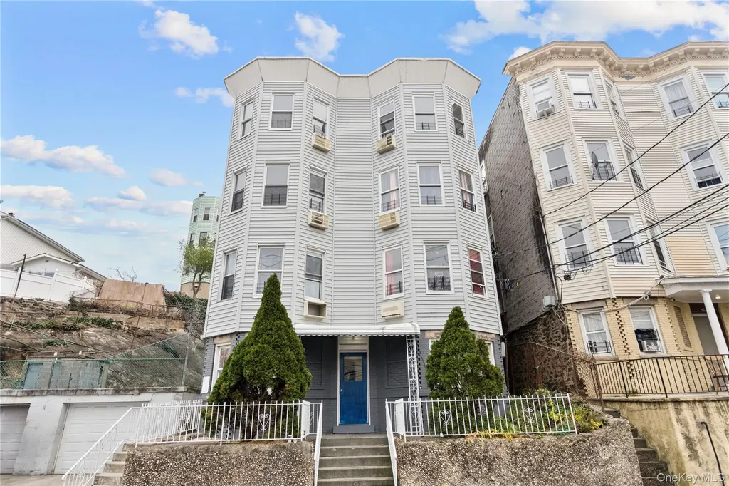 28-32 Van Cortlandt Park Avenue Yonkers NY 10705