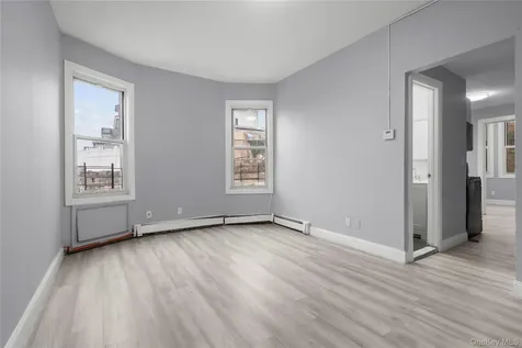 28-32 Van Cortlandt Park Avenue Yonkers NY 10705