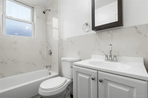 28-32 Van Cortlandt Park Avenue Yonkers NY 10705