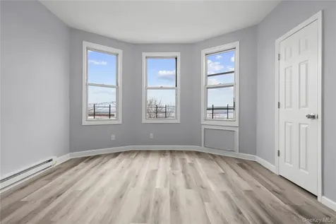 28-32 Van Cortlandt Park Avenue Yonkers NY 10705