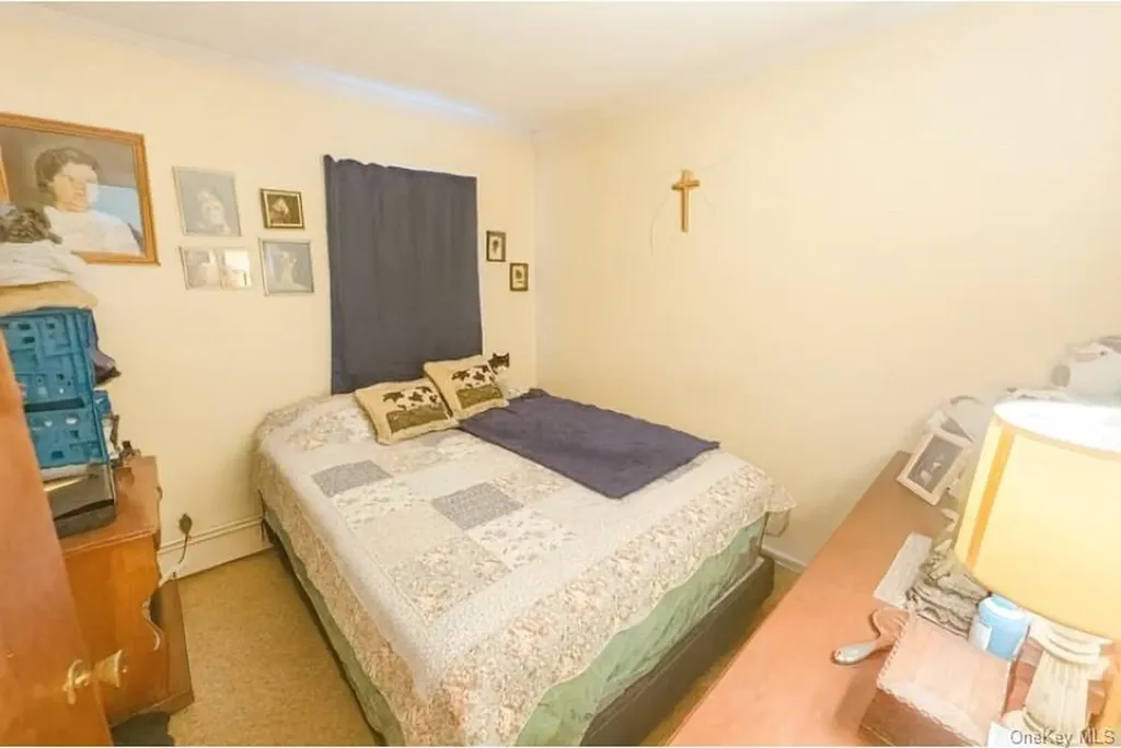 220 Larch Lane Smithtown NY 11787