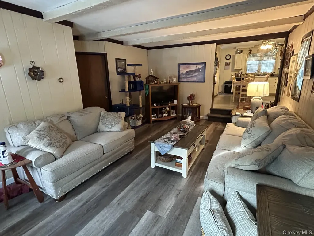 220 Larch Lane Smithtown NY 11787