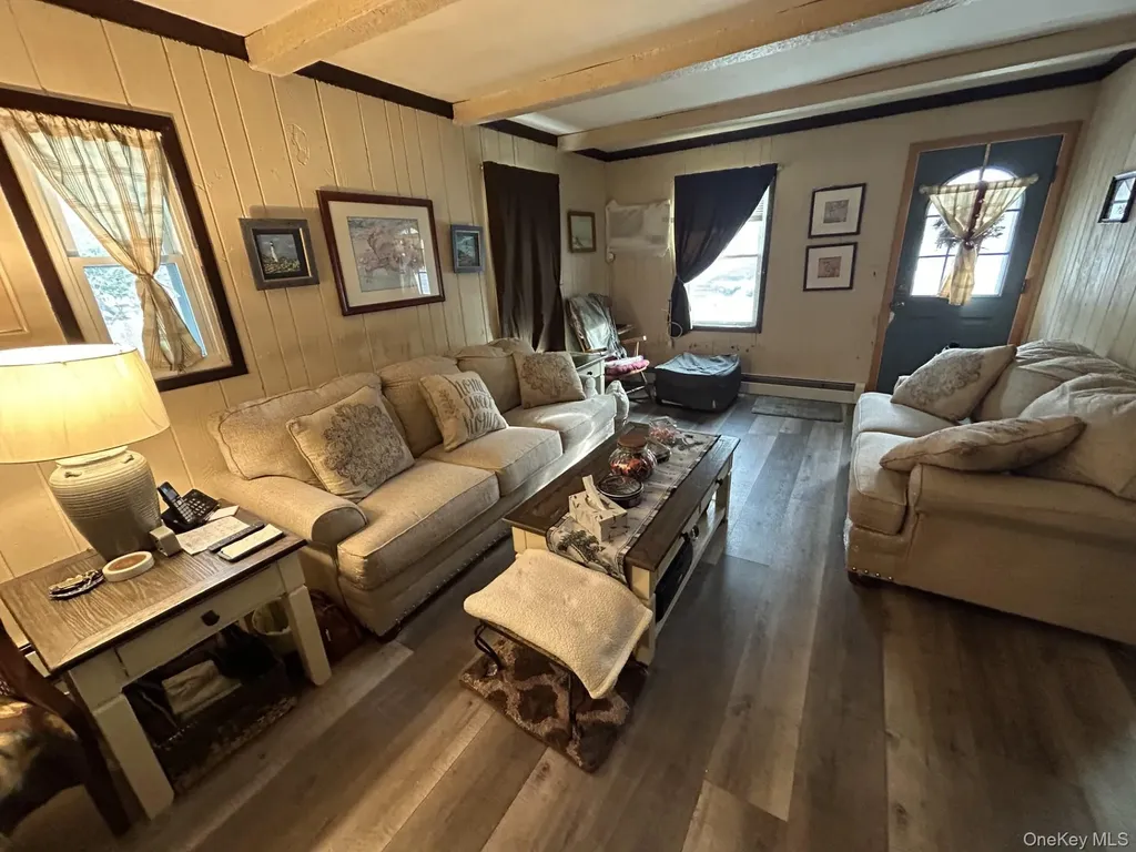 220 Larch Lane Smithtown NY 11787