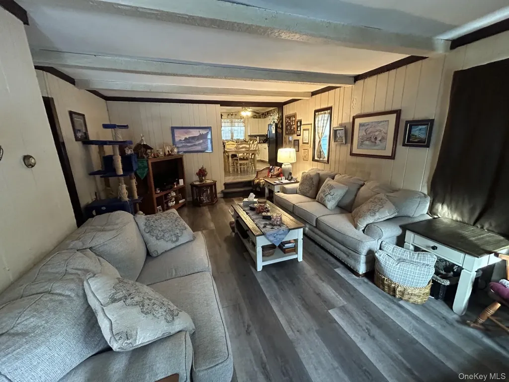 220 Larch Lane Smithtown NY 11787