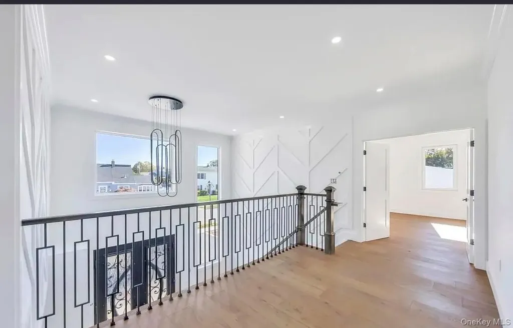 29 Raspberry Lane Levittown NY 11756