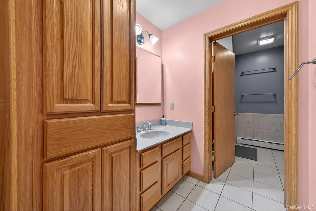 65 Bailey Road New Hampton NY 10958