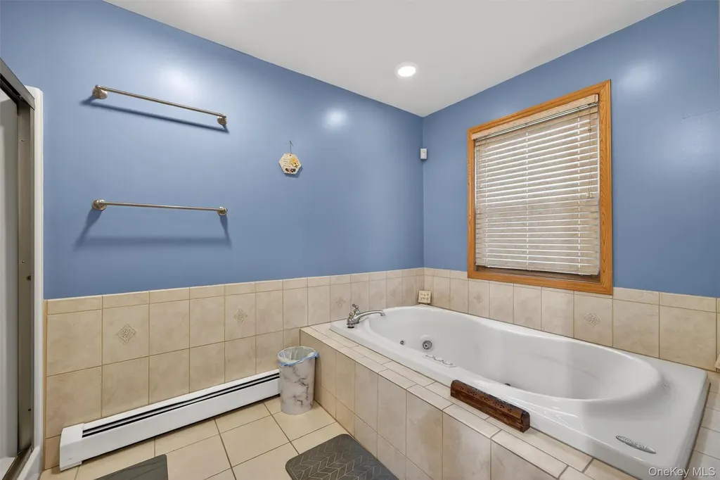 65 Bailey Road New Hampton NY 10958