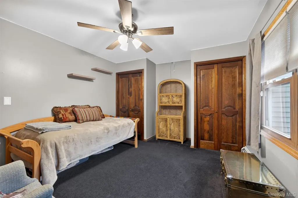 65 Bailey Road New Hampton NY 10958