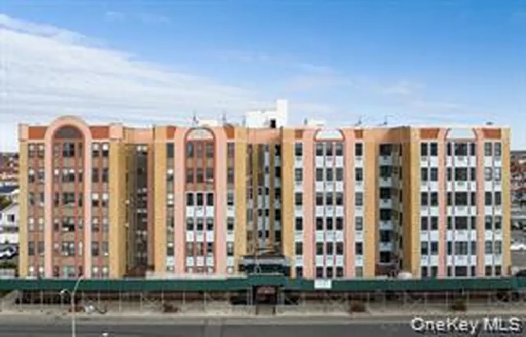 25 W Broadway Long Beach NY 11561