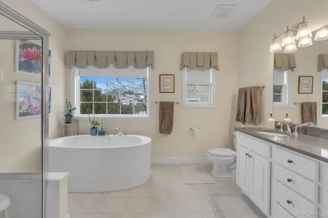 390 Stonecrop Road Aquebogue NY 11931