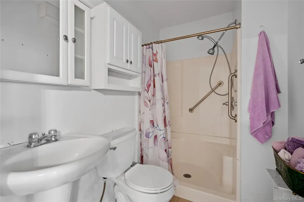 110 Chrystal Drive Maybrook NY 12543